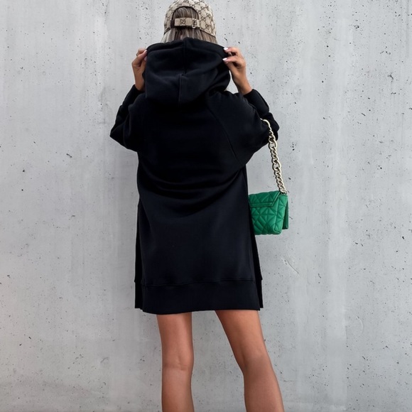 Women Oversized Kangaroo Pocket Hoodie Pullover - Picture 2 of 4